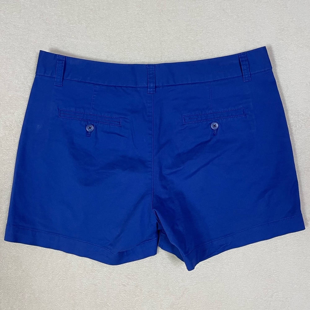Gap 4 Inch Short Size 8 - Picture 3 of 6